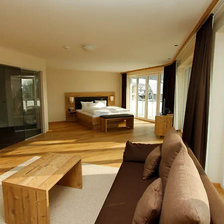 Dirsch Wellness & Hotel 4*