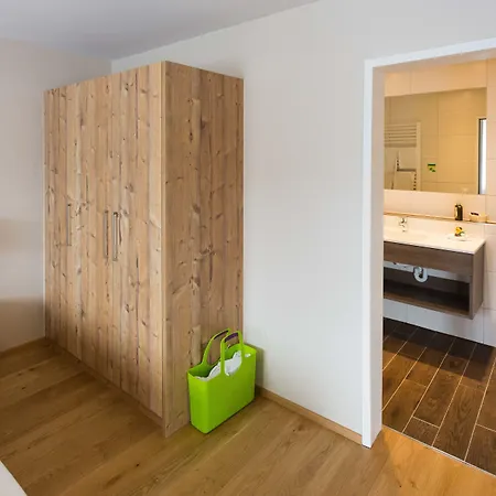 Dirsch Wellness & 4* Emsing