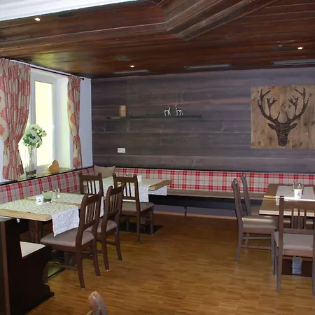 Dirsch Wellness & Hotel