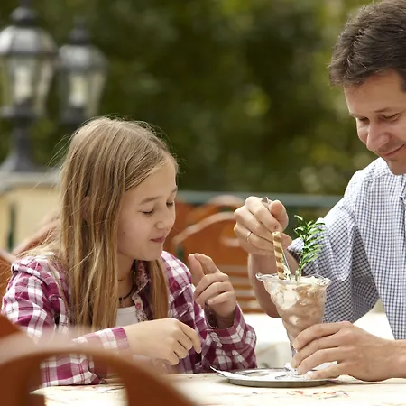 Dirsch Wellness & Hotel Emsing