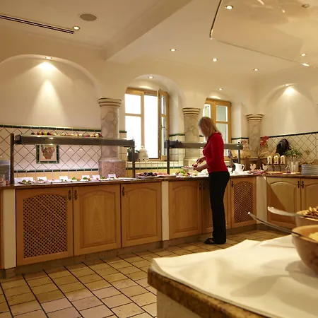 Hotel Dirsch Wellness & 4*