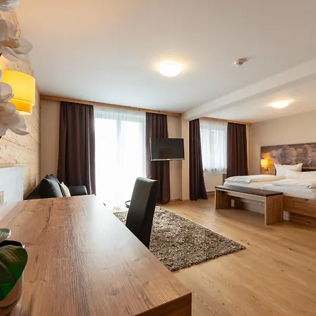 Dirsch Wellness & 4* Emsing