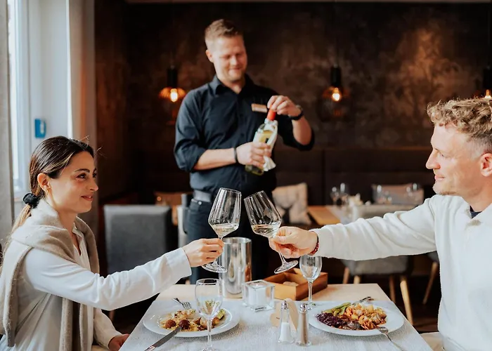 Hotell Dirsch Wellness & 4*