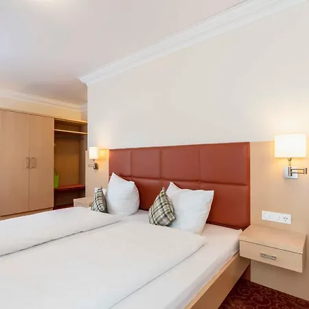 Dirsch Wellness&spa Hotel Emsing