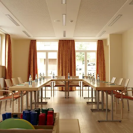 Dirsch Wellness & 4*